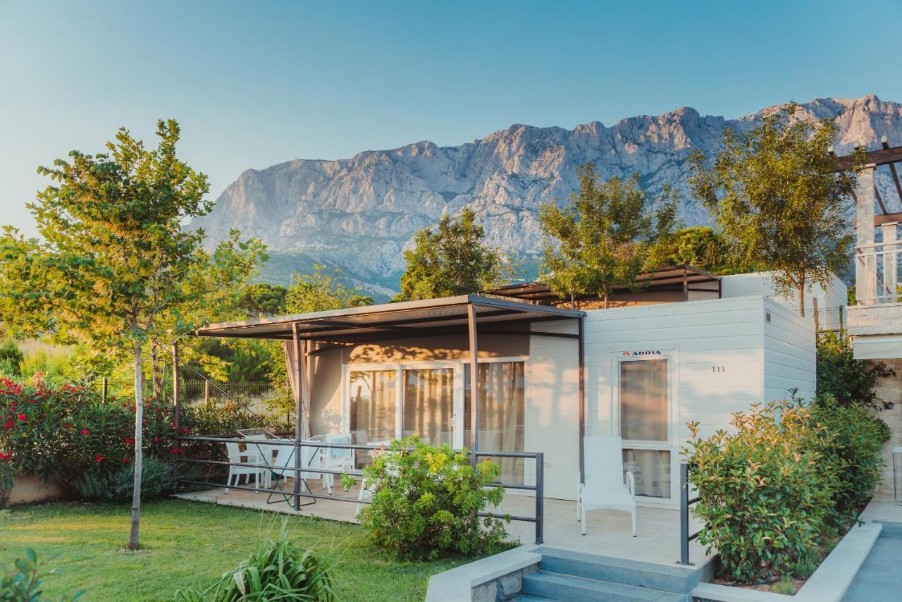 Poseidon Mobile Home Resort Макарска Экстерьер фото
