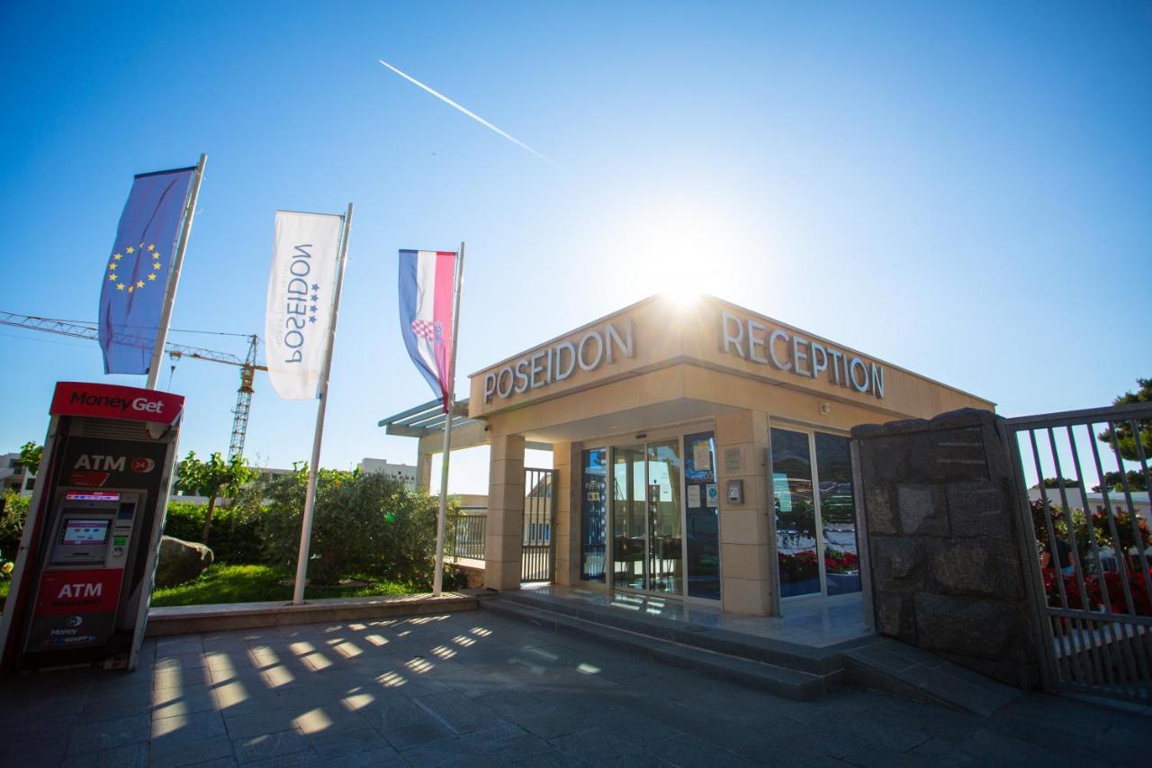 Poseidon Mobile Home Resort Макарска Экстерьер фото