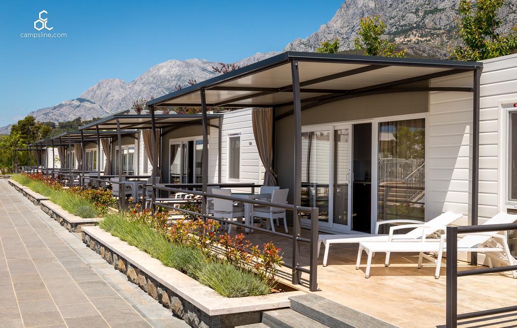 Poseidon Mobile Home Resort Макарска Экстерьер фото